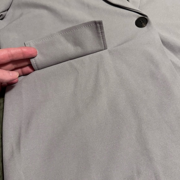 Women’s Pant Suit Large - Picture 16 of 16